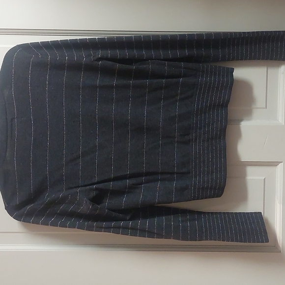 ❣️💫MARK DOWN💫❣ American Eagle Gray Cardigan - Picture 5 of 5